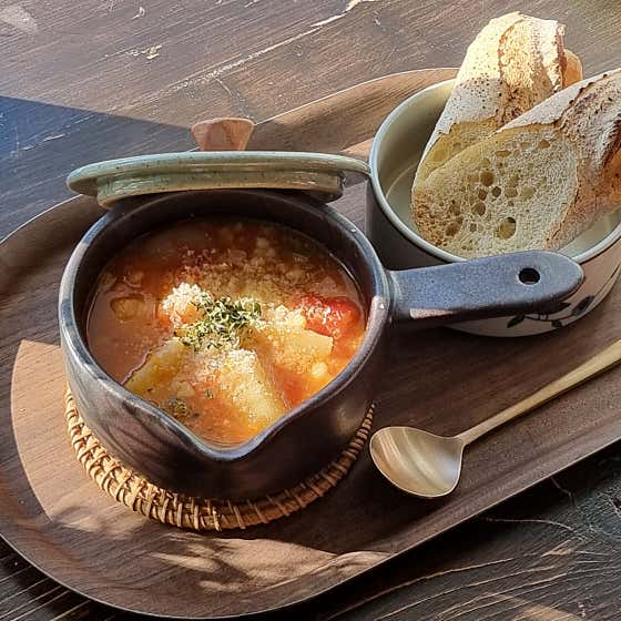 토마토 야채 보리 스프 & 바게트 메뉴 사진(네이버)