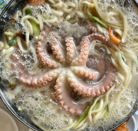 칼국수에산낙지추가 메뉴 사진(네이버)