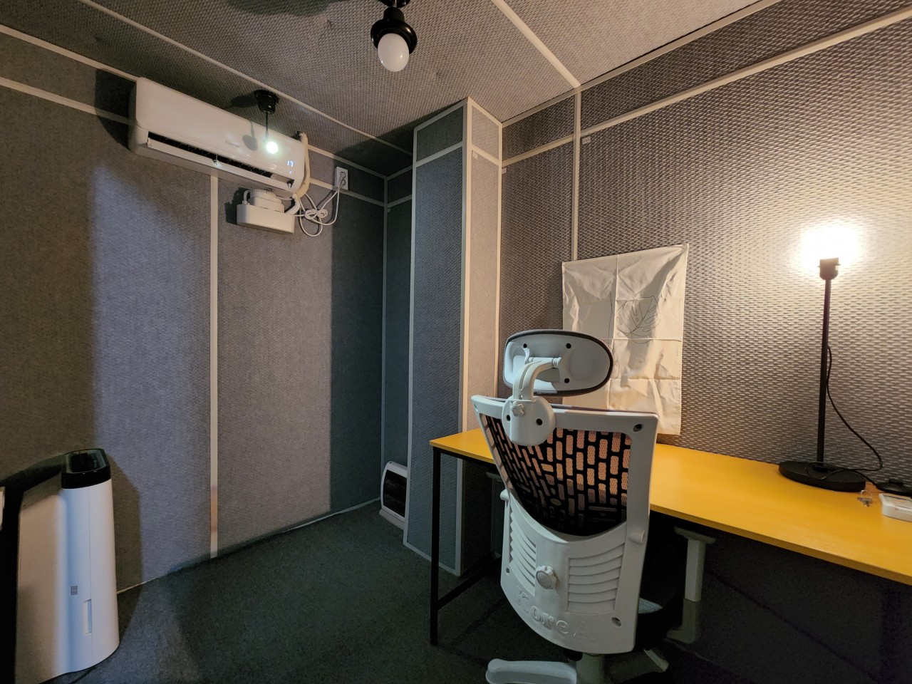 Studio image 4
