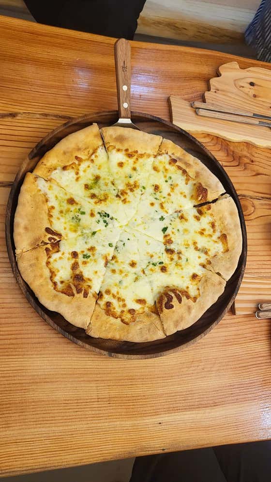 고르곤졸라피자 메뉴 사진(네이버)