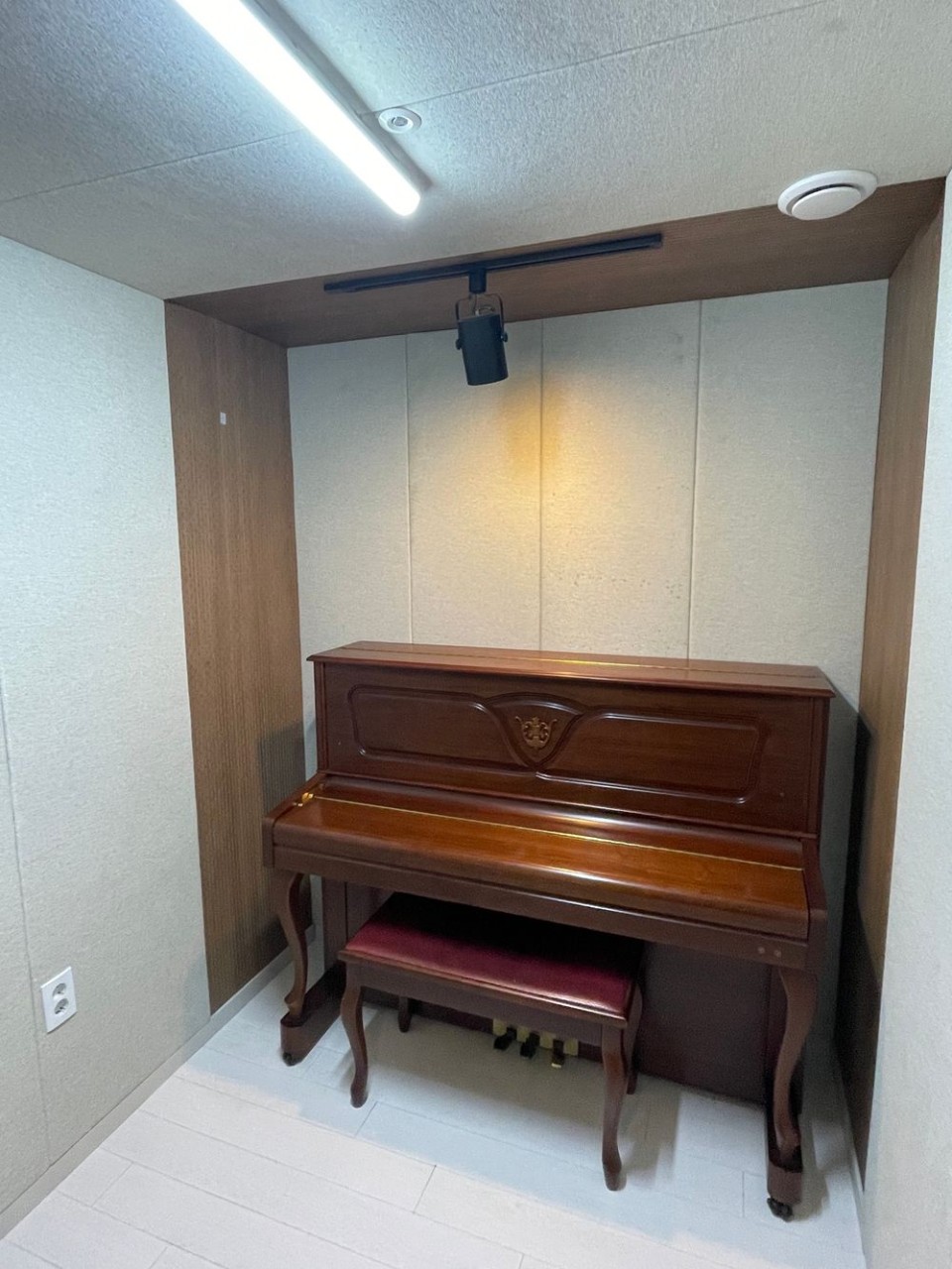 Studio image 4