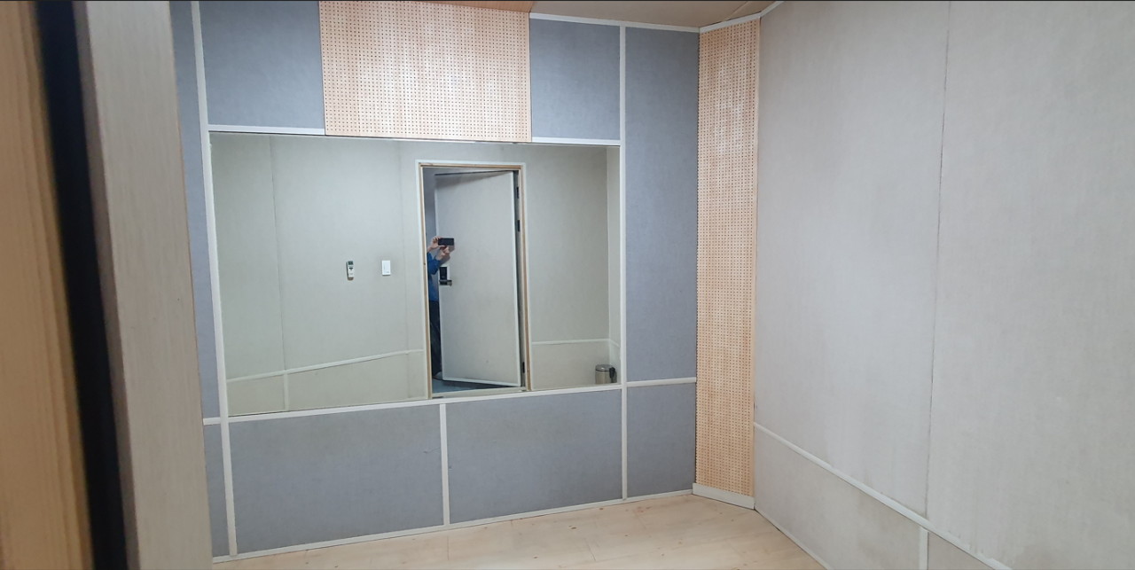 Studio image 5