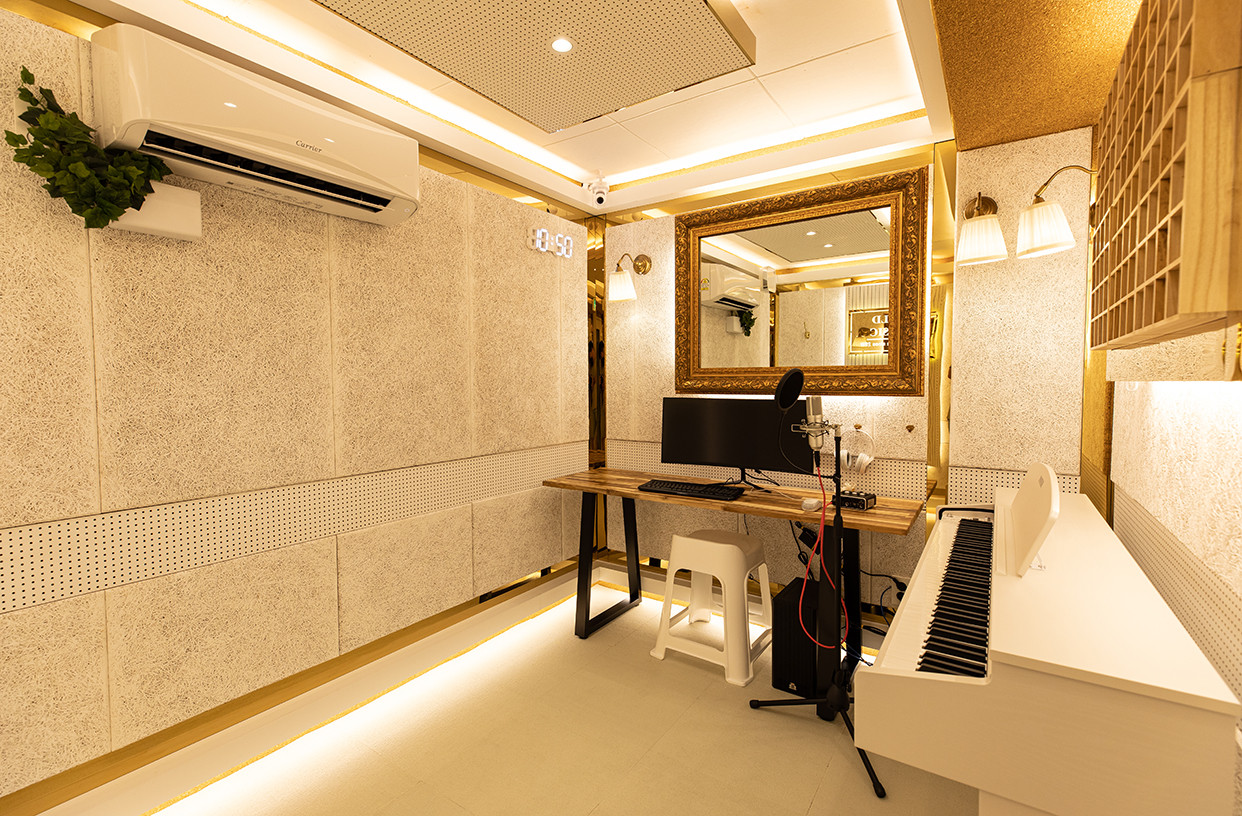 Studio image 3