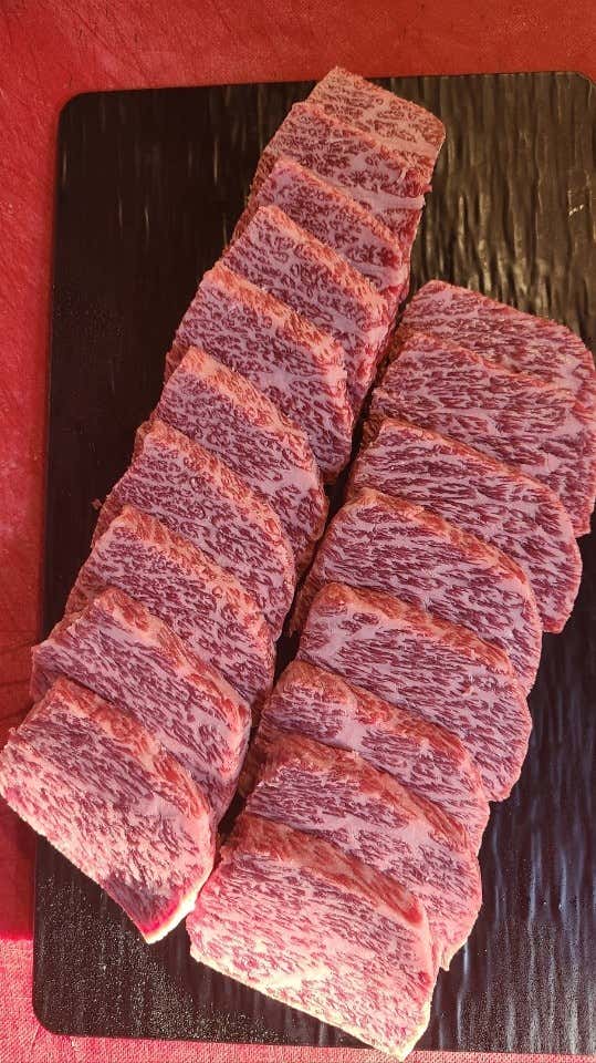 명품살치살 메뉴 사진(네이버)