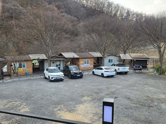 소나무카페, 캠핑, 방갈로, 평상 · 네이버 지도·플레이스 10