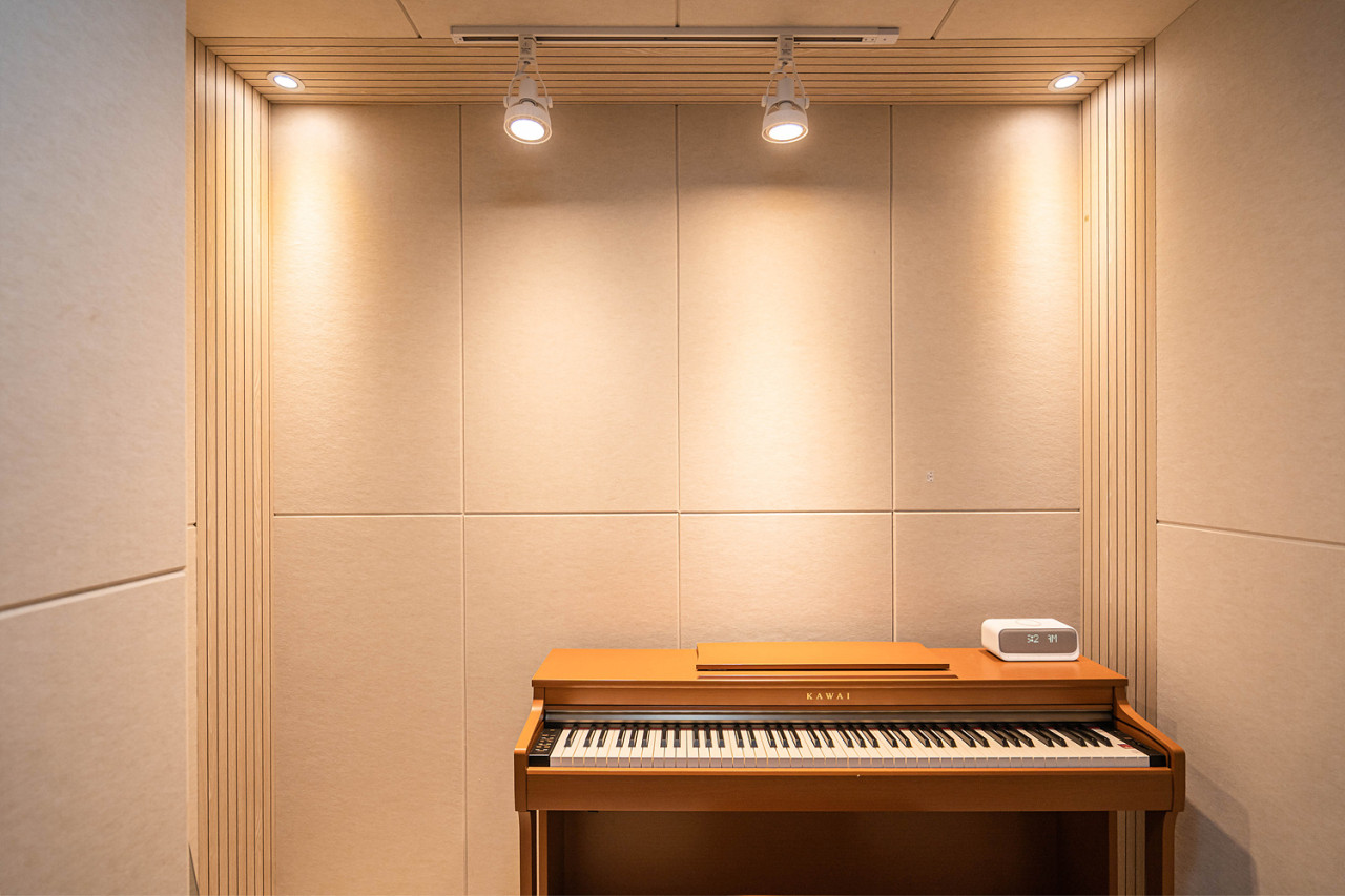 Studio image 5