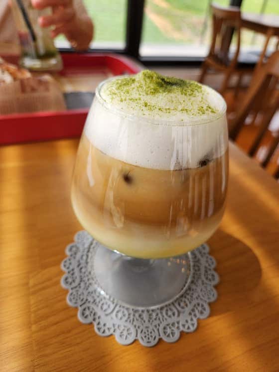 녹차 샷 라떼 (ICE) 메뉴 사진(네이버)