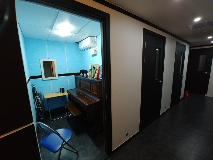 Studio image 2