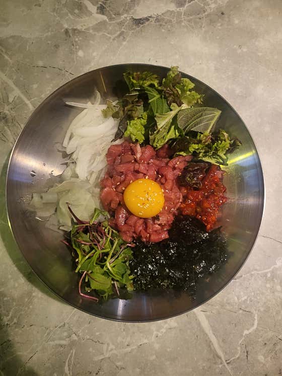 낙지젓 육회 비빔밥 메뉴 사진(네이버)