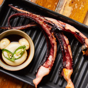 구운 문어다리 메뉴 사진(네이버)