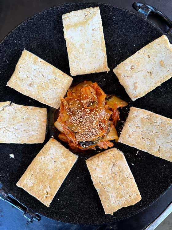 두부김치 메뉴 사진(네이버)