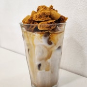 달고나카페라떼 메뉴 사진(네이버)