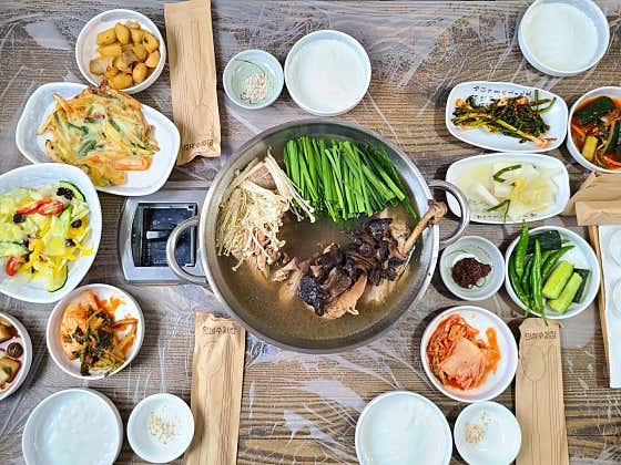 토종닭 능이백숙(특대)*1시간전 예약 메뉴 사진(네이버)