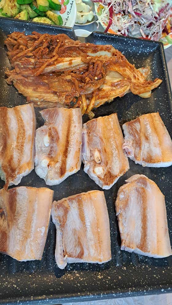 묵은지삼겹살 메뉴 사진(네이버)