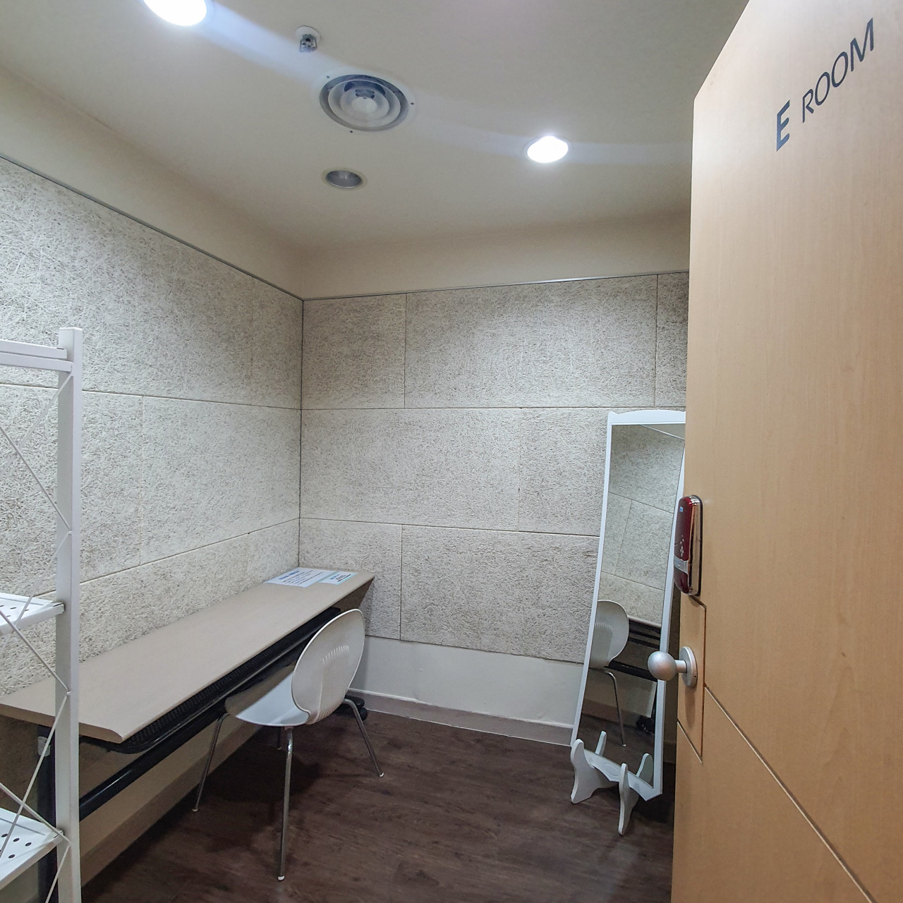 Studio image 5
