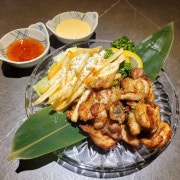 닭다리살 가라아게 메뉴 사진(네이버)