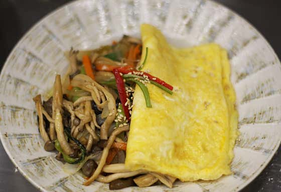 달걀버섯 덮밥 메뉴 사진(네이버)