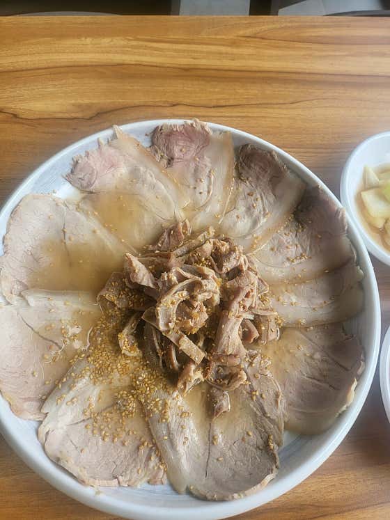 들기름향 솔솔 수육 메뉴 사진(네이버)