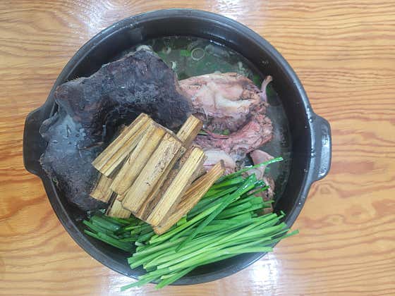 옻능이오리백숙 메뉴 사진(네이버)