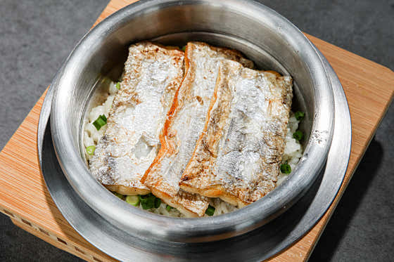 갈치솥밥 메뉴 사진(네이버)