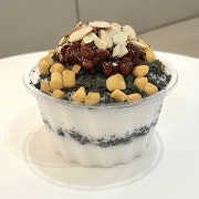흑임자 팥 눈꽃빙수 메뉴 사진(네이버)