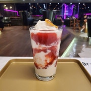 딸기요거트블렌치노 메뉴 사진(네이버)