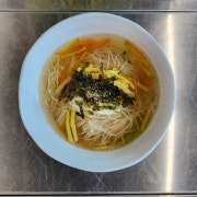 (겨울) 잔치국수 메뉴 사진(네이버)