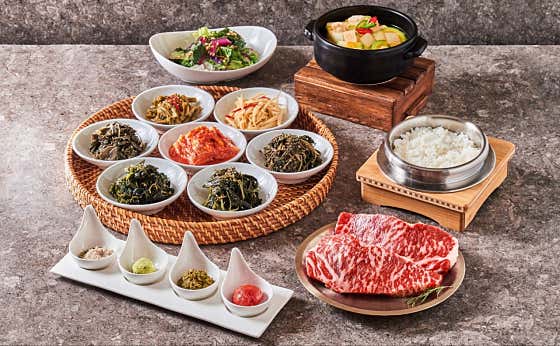점심특선 한우 채끝정식 메뉴 사진(네이버)