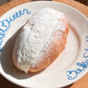 생우유크림 소금빵 메뉴 사진(네이버)