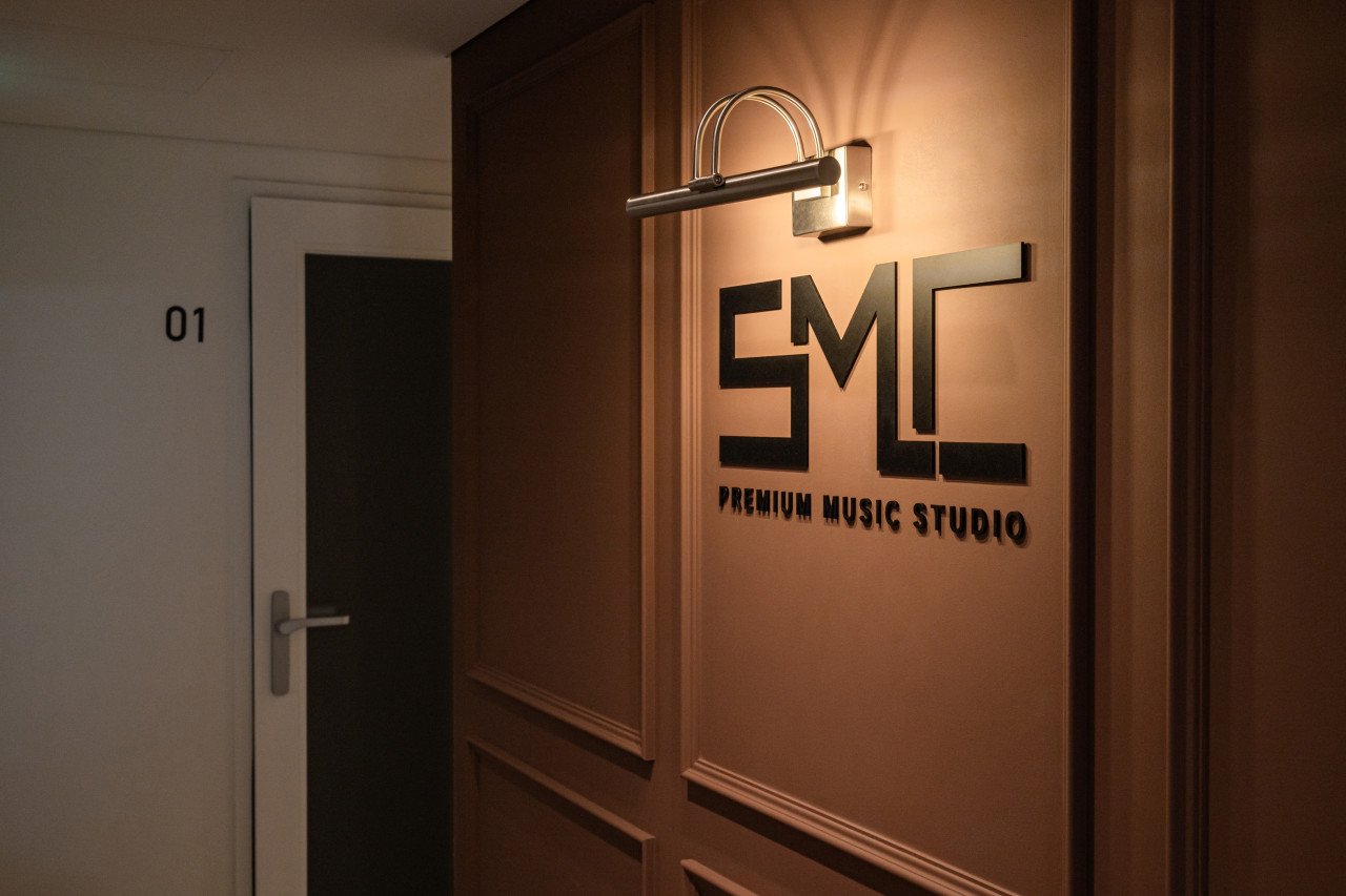 Studio image 4