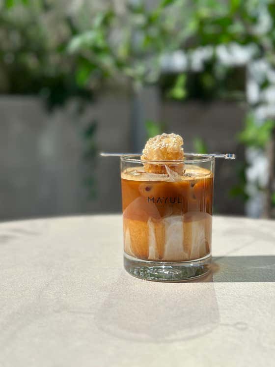 허니비 플랫화이트 메뉴 사진(네이버)