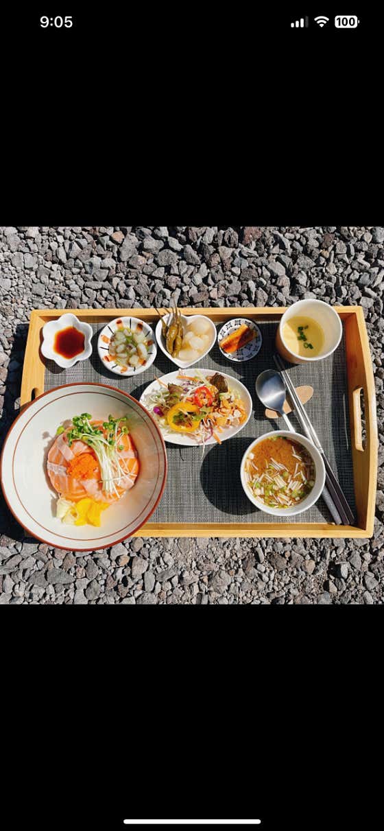 연어덮밥 메뉴 사진(네이버)