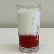 딸기라떼(only ice) 메뉴 사진(네이버)