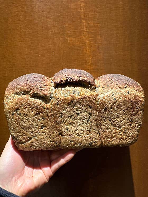 통밀100곡물식빵 메뉴 사진(네이버)