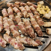 볏짚삼겹살 메뉴 사진(네이버)