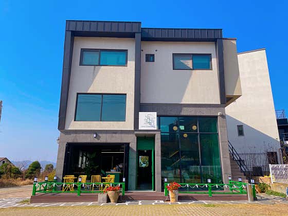 카페남산길 · 네이버 지도·플레이스 3