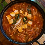 돼지김치찌개 메뉴 사진(네이버)