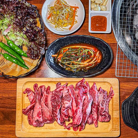 양념소갈비살반판350g 메뉴 사진(네이버)