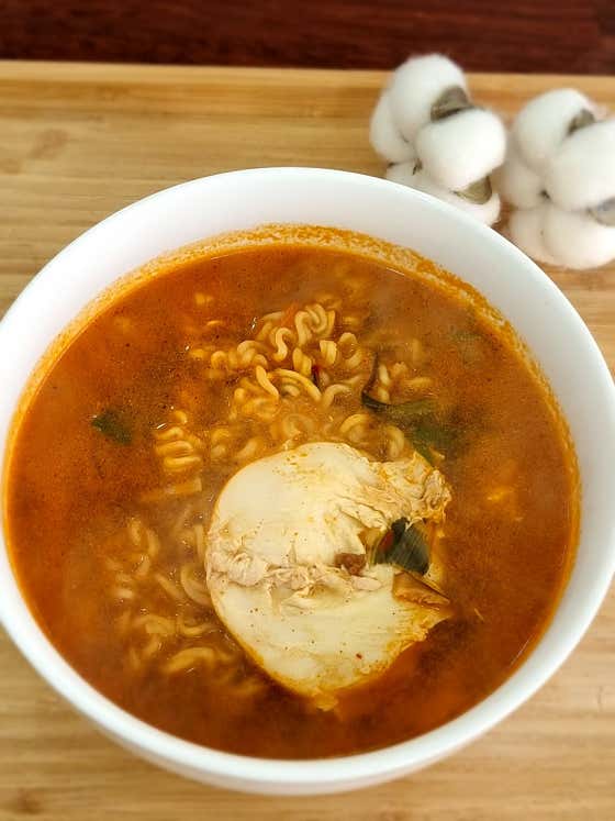 계란라면boiled egg ramen 메뉴 사진(네이버)