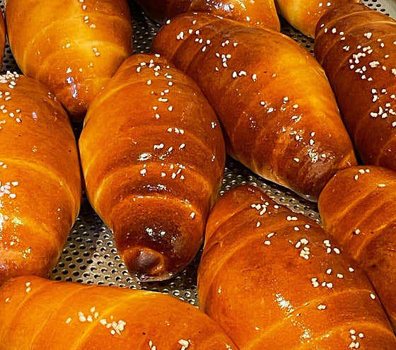 고메버터로 만든 소금빵 메뉴 사진(네이버)