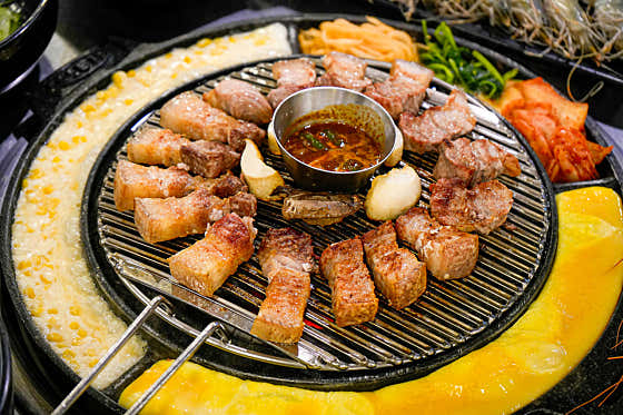 제주산 백돼지 2인(500g) 메뉴 사진(네이버)