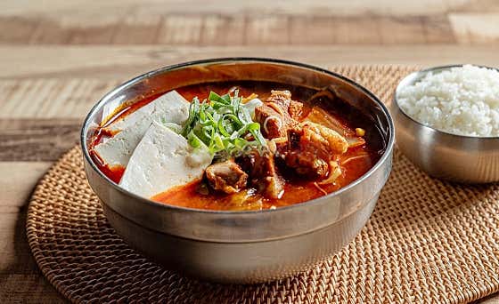 김치국밥 메뉴 사진(네이버)