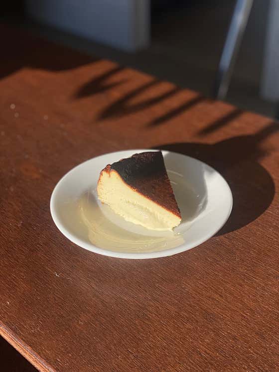 Basque cheesecake 메뉴 사진(네이버)