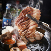 제주흑돼지생고기 세트(540g) 메뉴 사진(네이버)