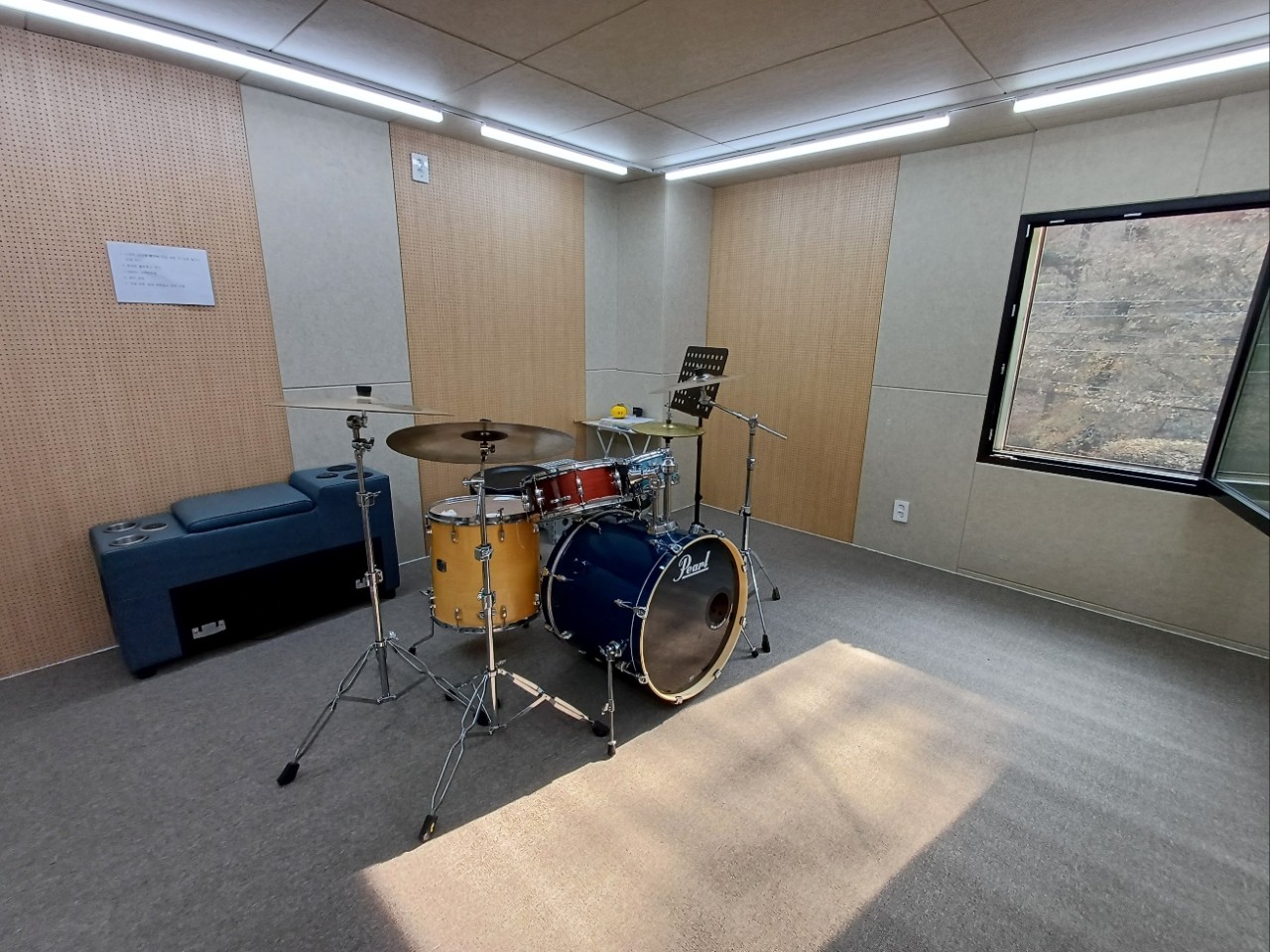 Studio image 4