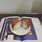 크림 소금빵 메뉴 사진(네이버)