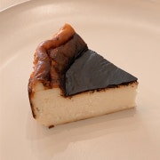바스크 치즈케이크 메뉴 사진(네이버)