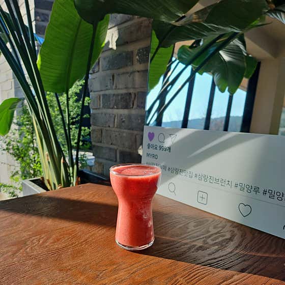삼랑진생딸기주스 메뉴 사진(네이버)