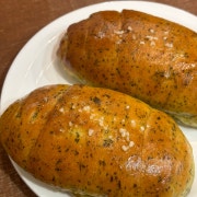 대파 소금빵 메뉴 사진(네이버)