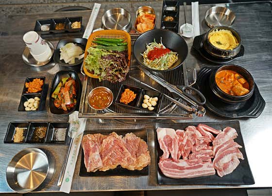 숯불 돼지갈비 세트 메뉴 사진(네이버)